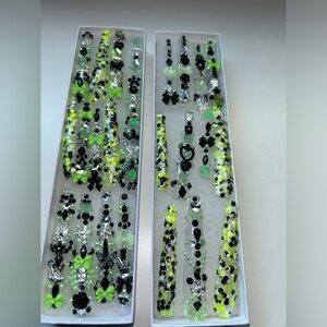 Black and Green Rhinestone Nail Set